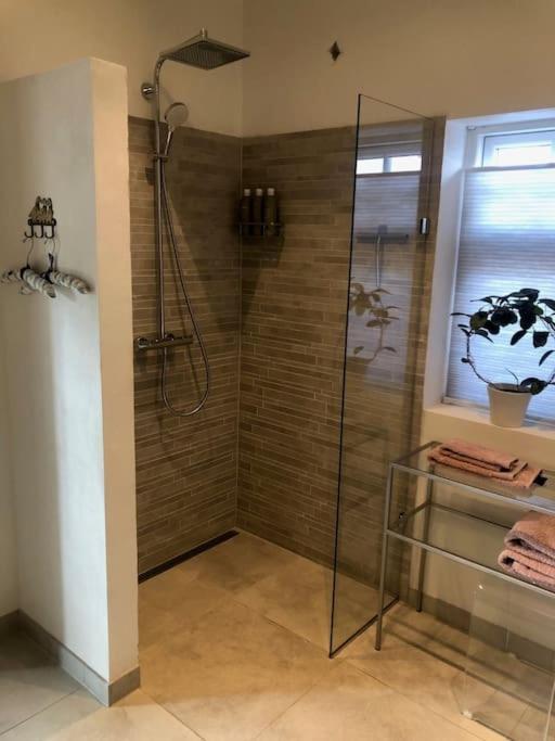 Cozy, Quiet Guest House Perfect For Business Or Pleasure Hillerod Exterior photo