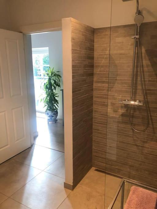 Cozy, Quiet Guest House Perfect For Business Or Pleasure Hillerod Exterior photo
