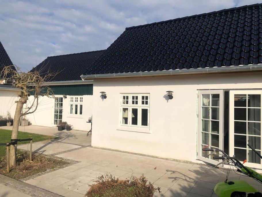 Cozy, Quiet Guest House Perfect For Business Or Pleasure Hillerod Exterior photo